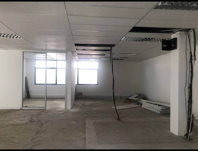 357M² OFFICE TO LET IN SANDHURST